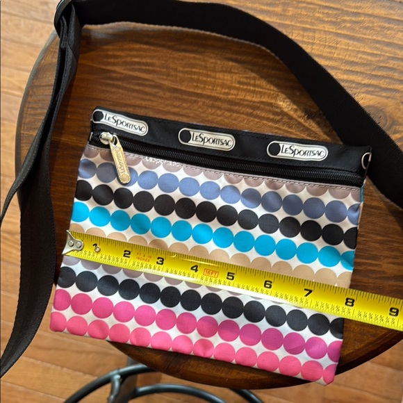 LeSportsac Women's Multicolor Crossbody Bag set nwot - Picture 3 of 9
